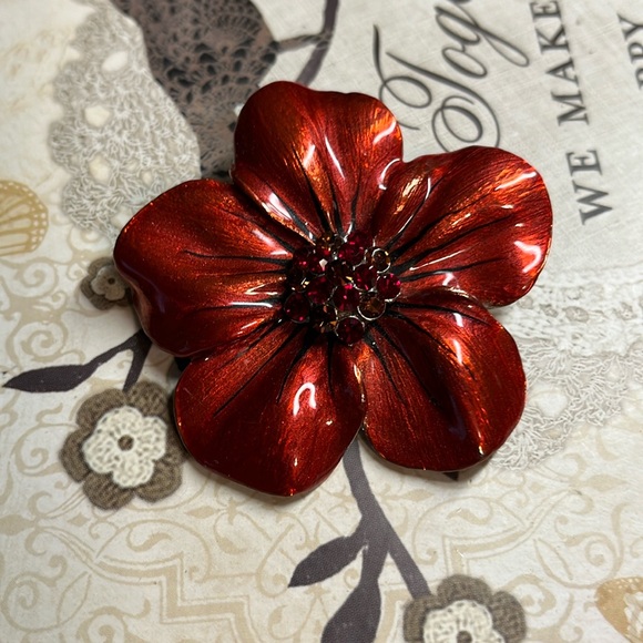 Vintage Red flower brooch - Picture 1 of 5